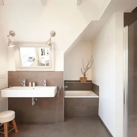 Strandhaus Foehr * Utersum